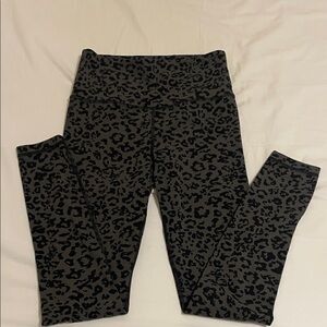 Athleta Leopard Print Leggings Size:XS